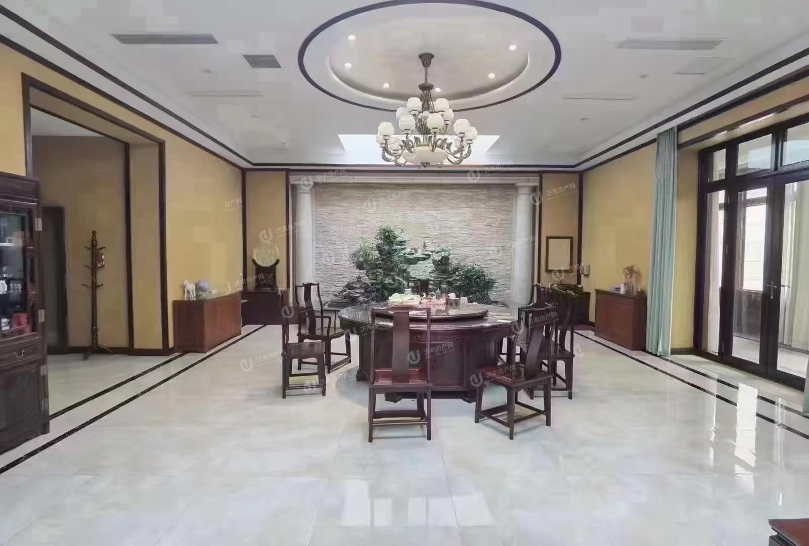 
                            金地明湖樾 
