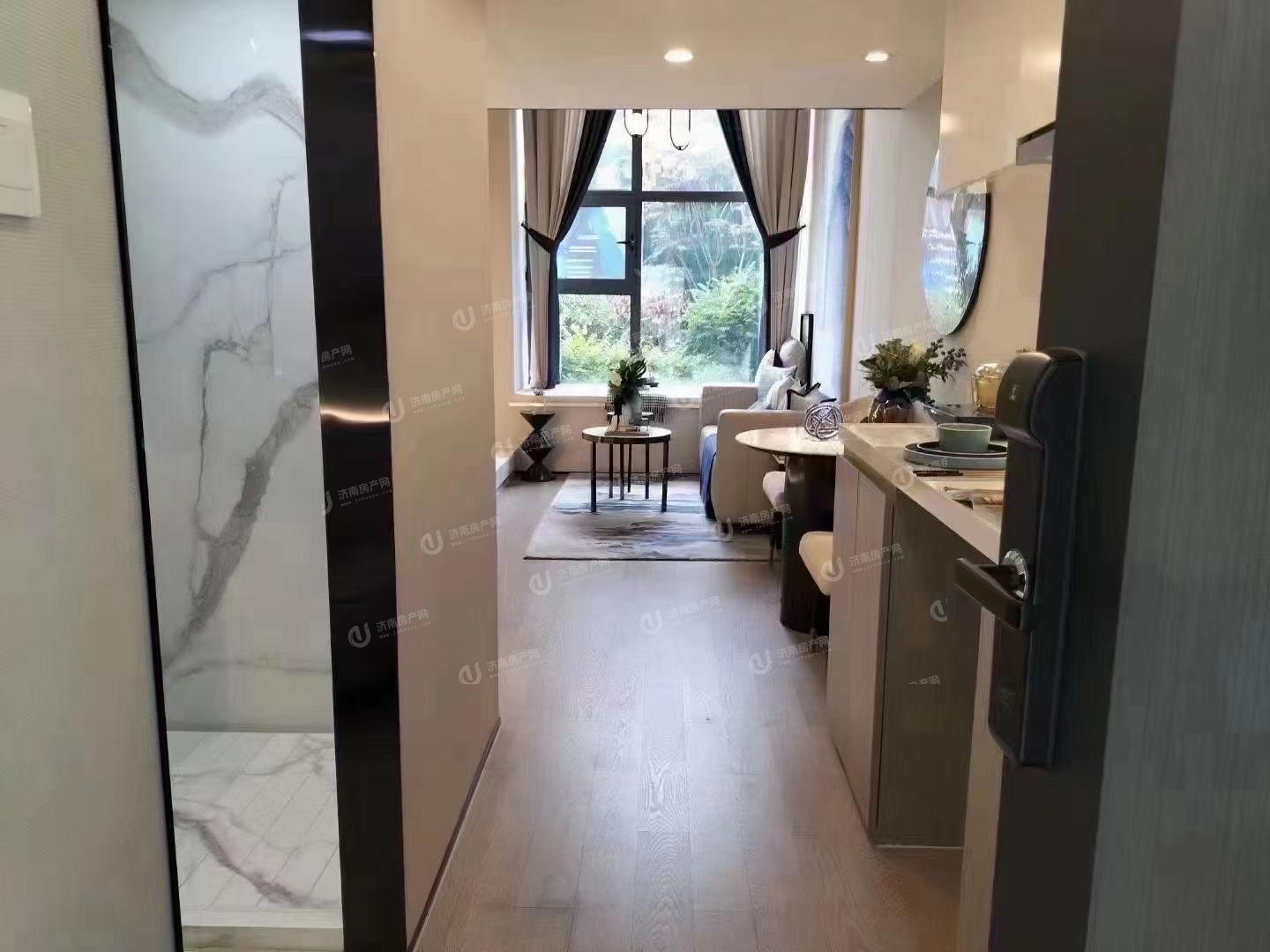 
                            金地明湖樾 