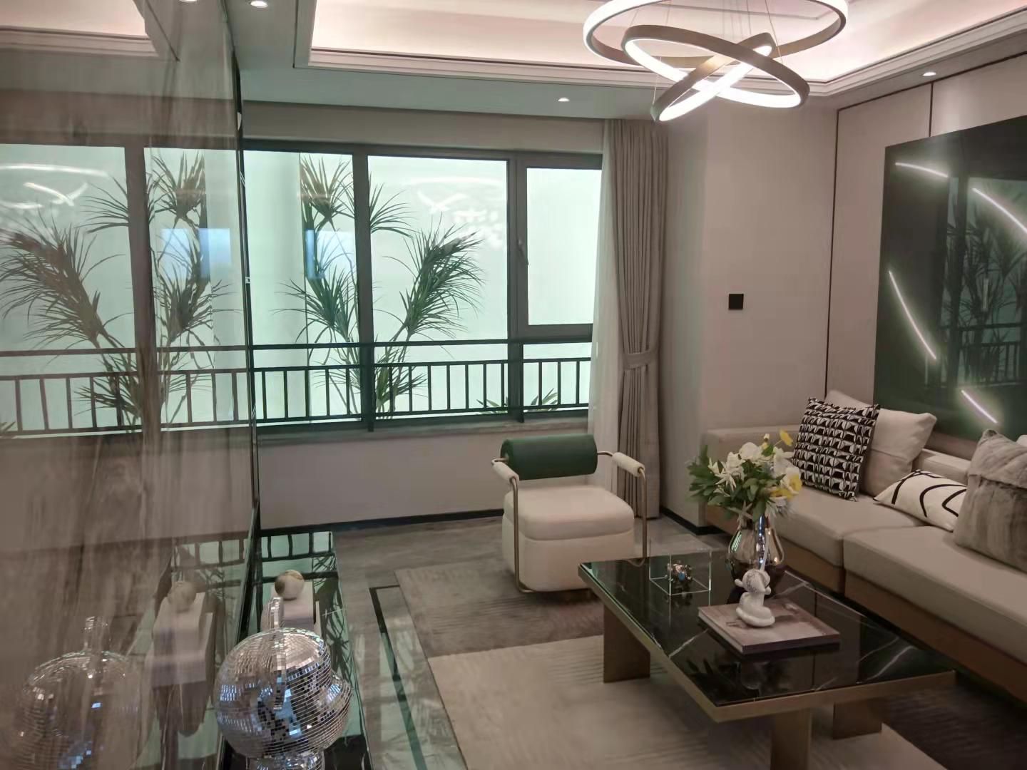 绿城功能三室户型，产品力强