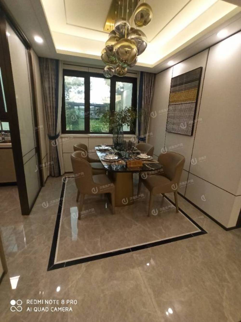 
                            金地明湖樾 