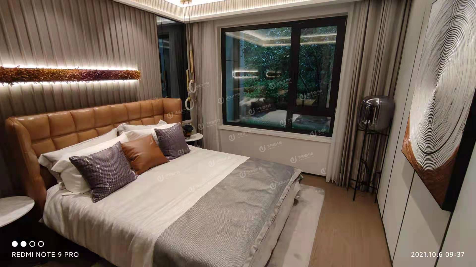 
                            金地明湖樾 