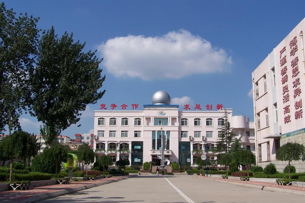 附近学校.jpg