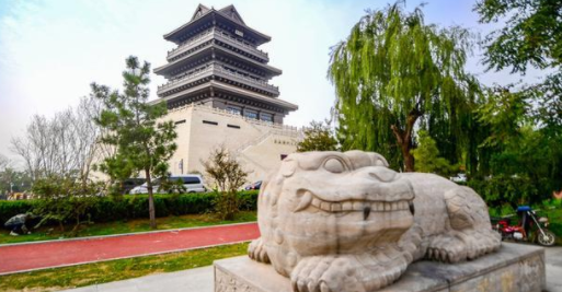 鹊华楼2.jpg