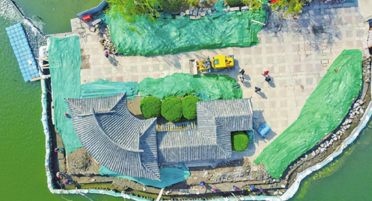 济南大明湖小岛.png
