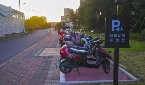 电动车集中停放区.jpg