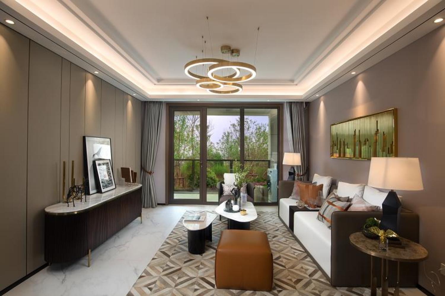 CBD核心！单件27000起！精装大平层！双地铁复星国际