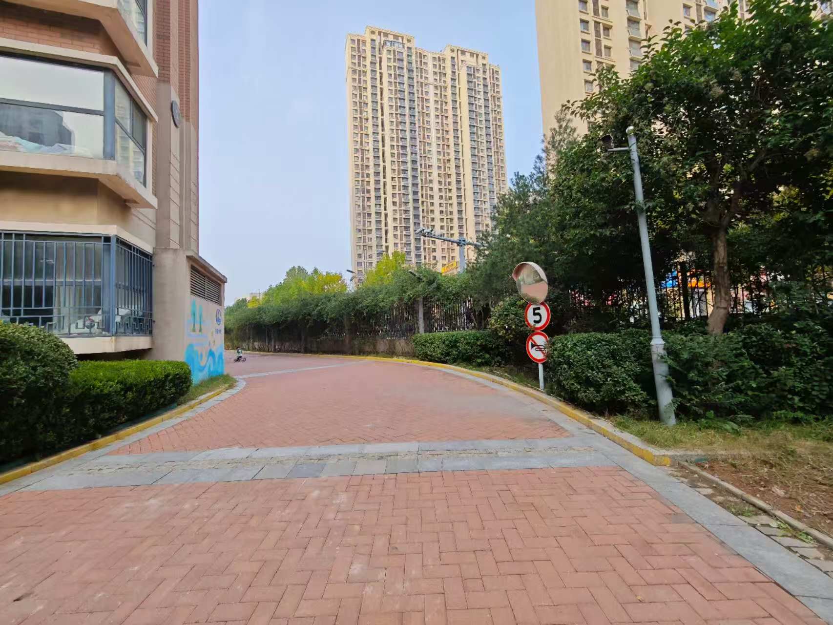 中铁逸都国际兰庭(南区)