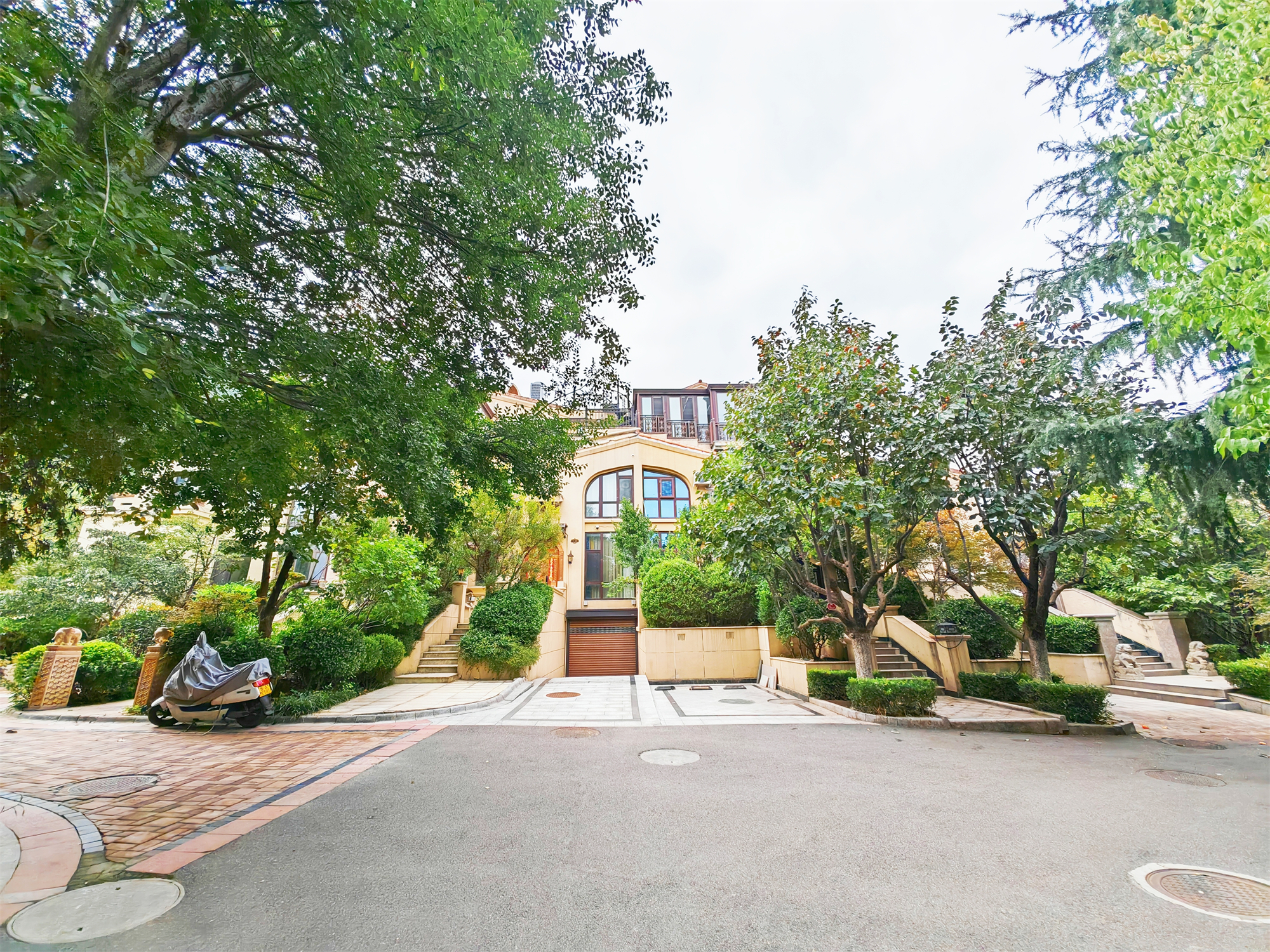 鲁能领秀城漫山香墅