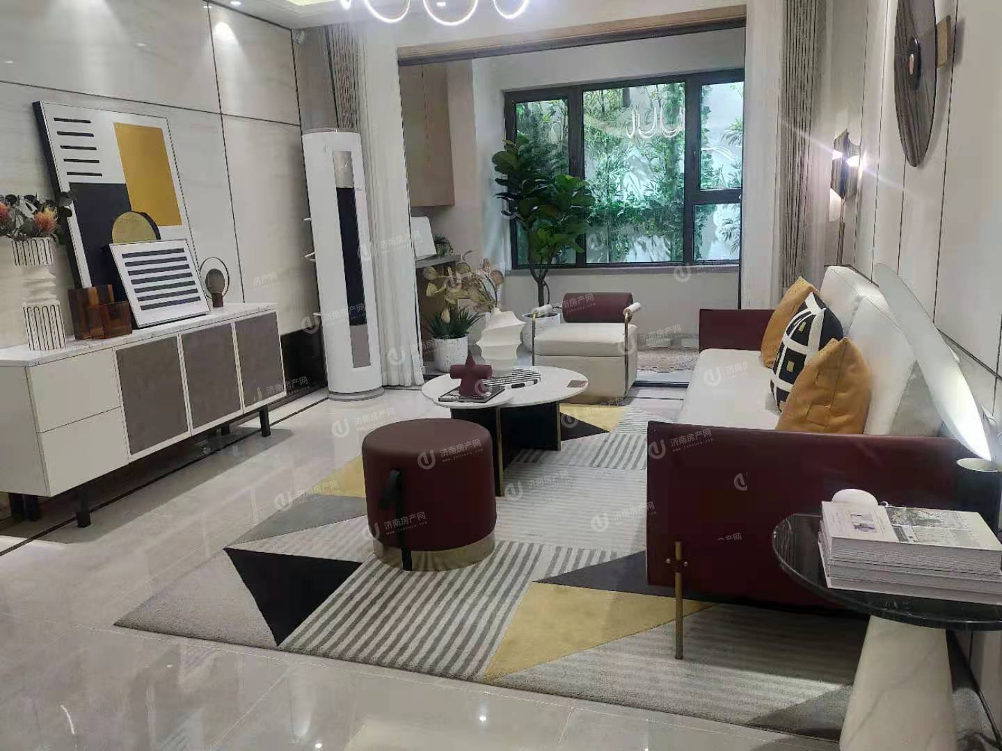 
                            金地明湖樾 