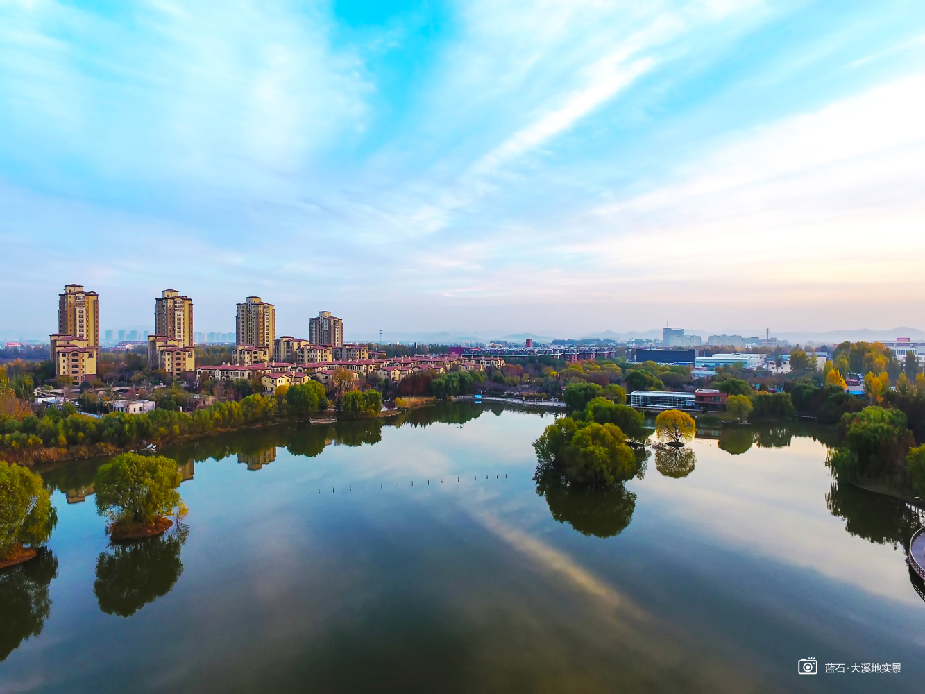 濟(jì)西濕地公園 湖景洋房別墅均價(jià)12500起