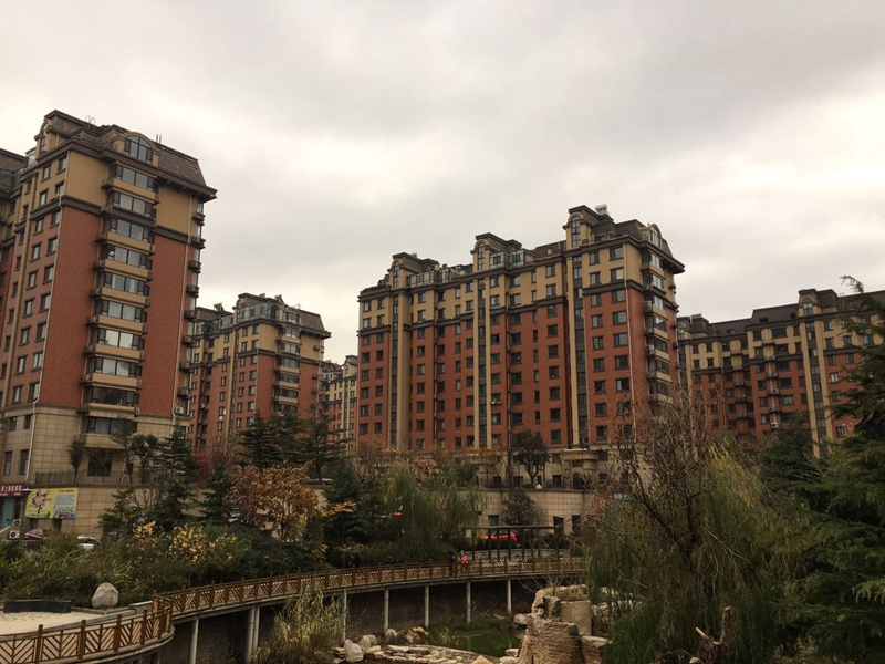 逸城山色