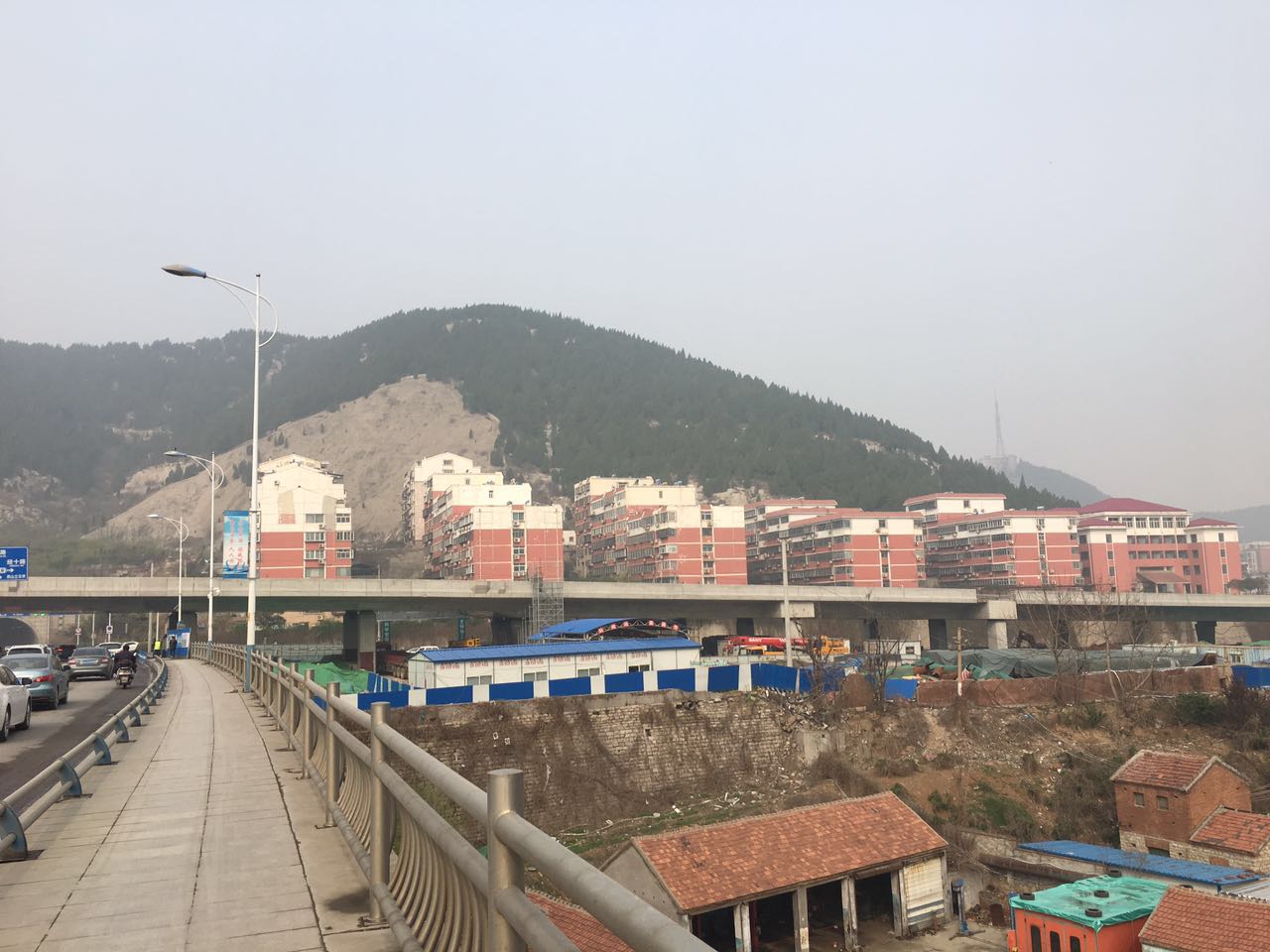 二环东旅游路交界处依山而居-环绿山庄