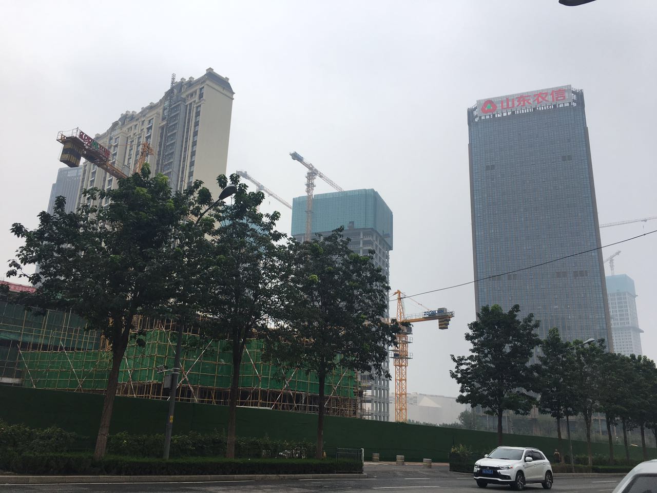 经十路财富中心 房价