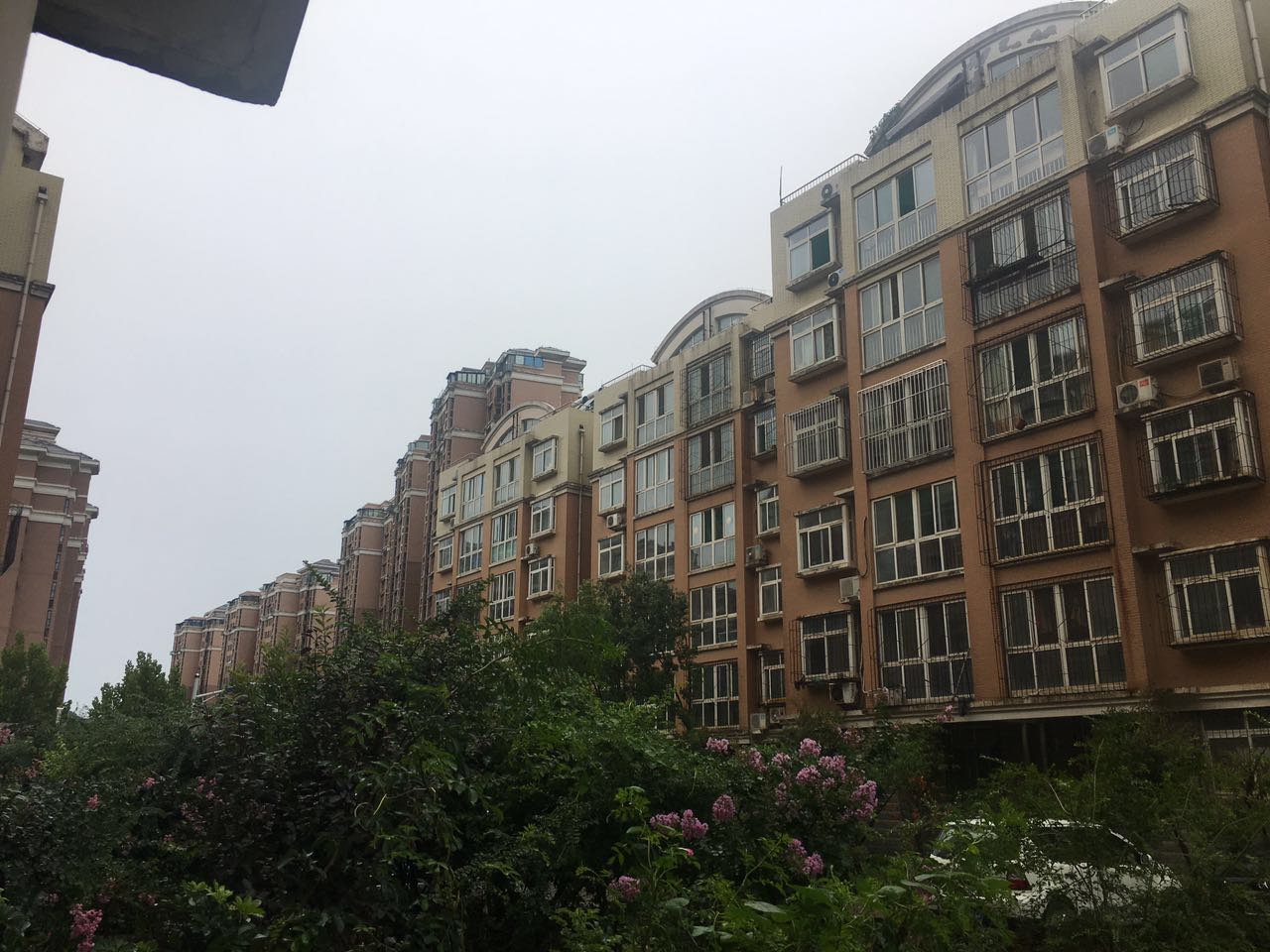 旅游路荆山新居二手房