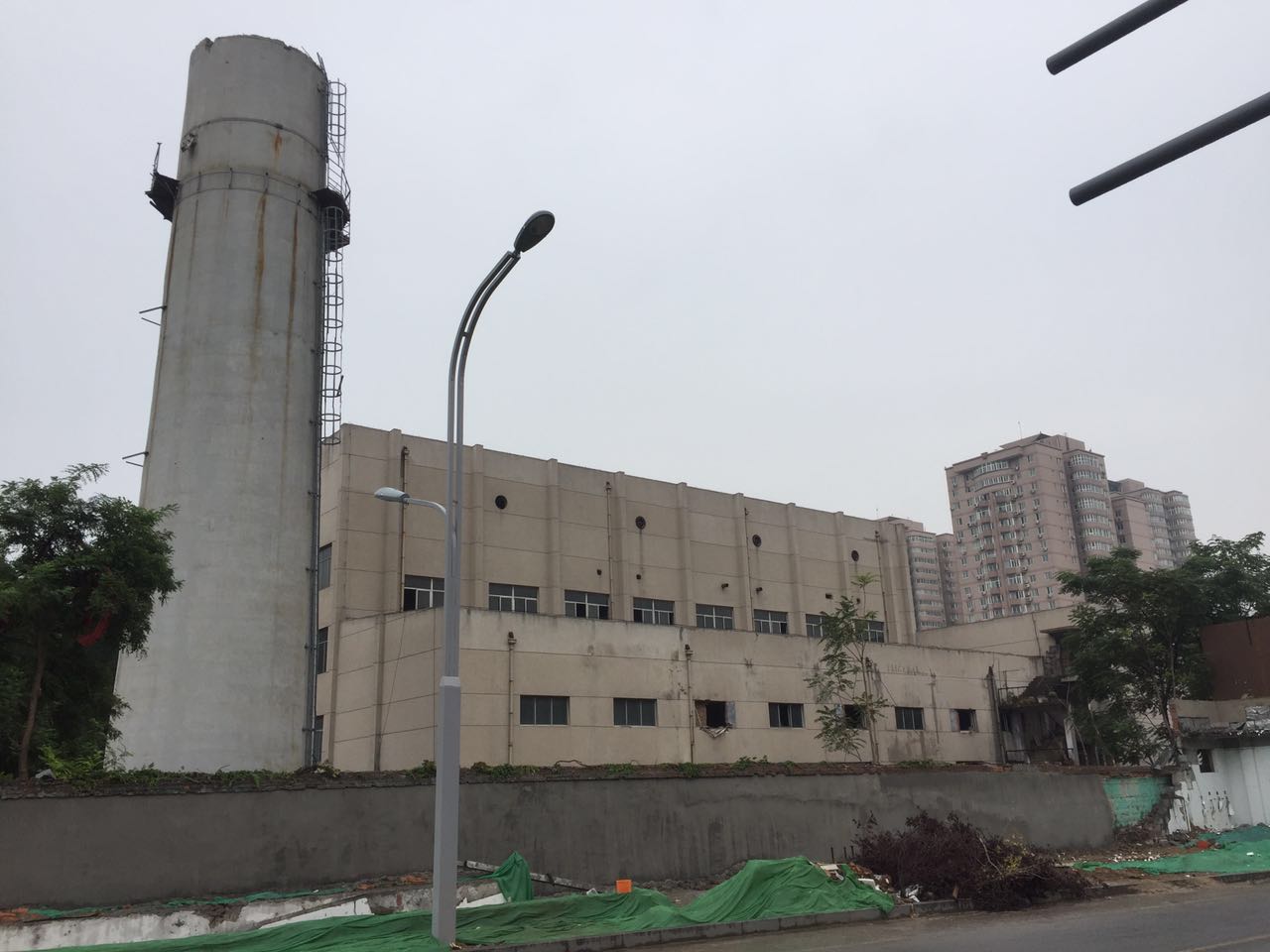 拆违后的山师东路现状 更宽阔更美丽