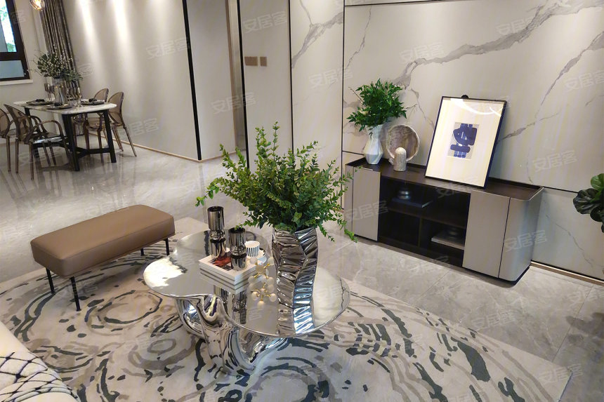 复兴国际（CBD央心）彰显实力！低调奢华！改善必看好房！