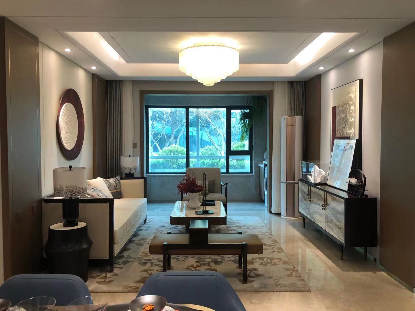 万象东方！新东站！八年历城二中成熟教育！地铁口！天虹旁！