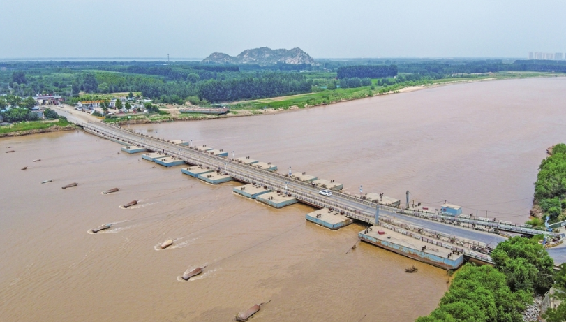 济南东郊黄河浮桥图片